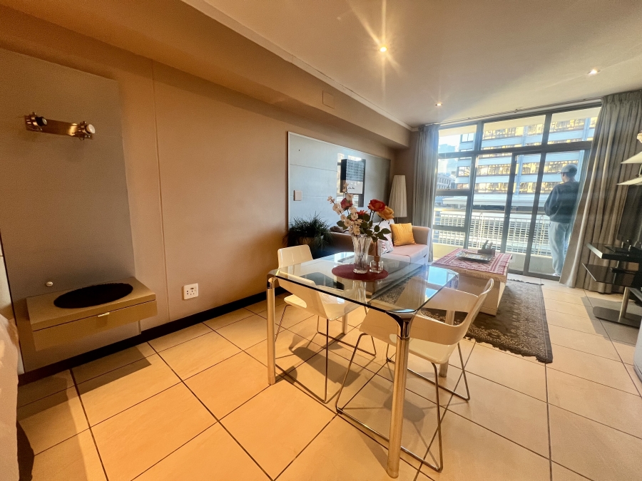 To Let 1 Bedroom Property for Rent in Foreshore Western Cape